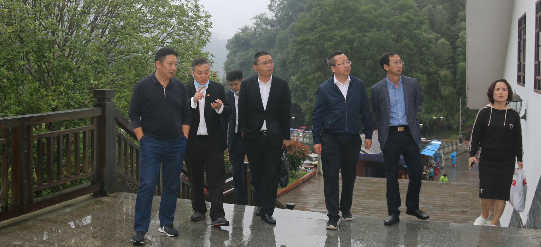 赵文胜来公司检查“中秋”、“国庆”双节旅游接待安全工作